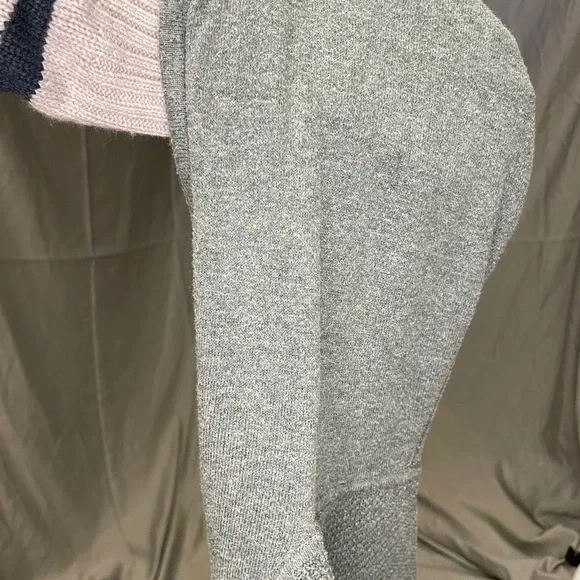 Dakini Women's Grayish Green Hooded Sweater - Picture 8 of 10